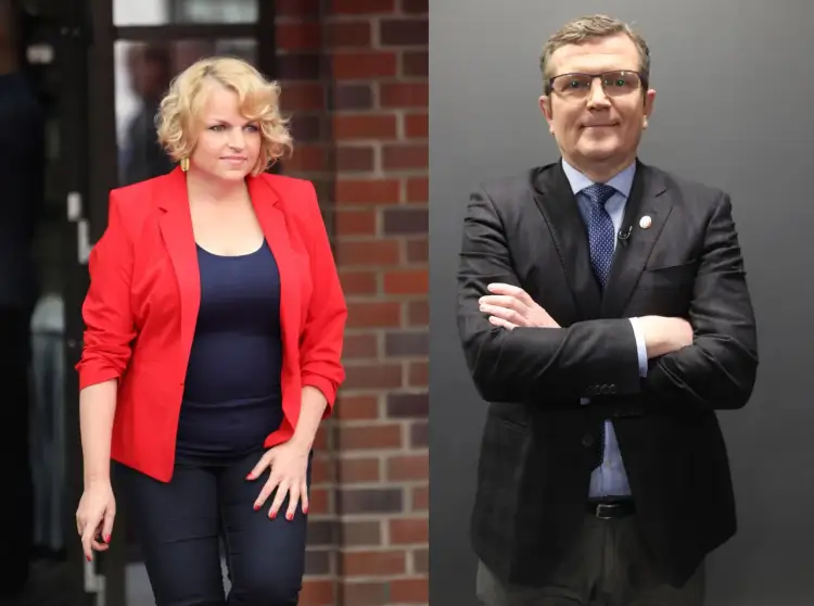 Kobieta w czerwonej marynarce i mężczyzna w garniturze. Czy to początek bosacki romans z posłanka?