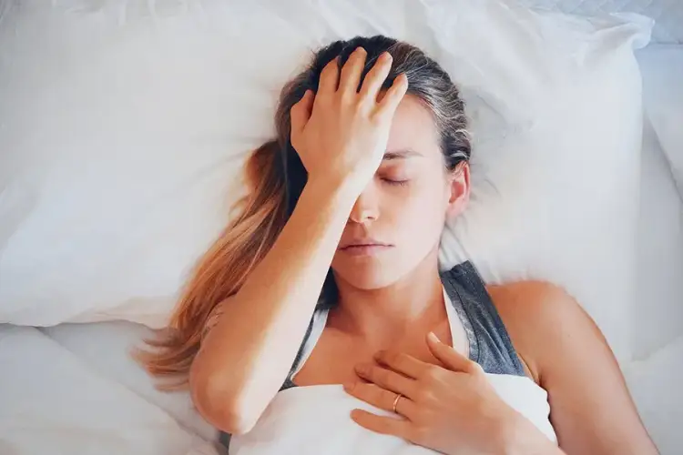 Bóle głowy do jakiego lekarza? Sprawdź, kiedy szukać pomocy