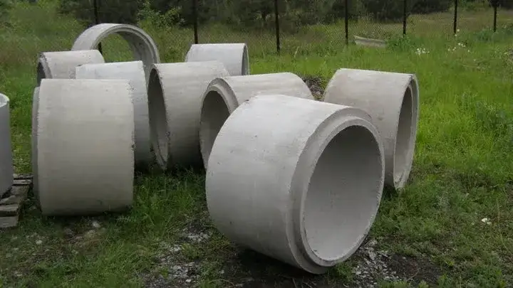 Krąg betonowy 120: Zastosowania i parametry w budownictwie