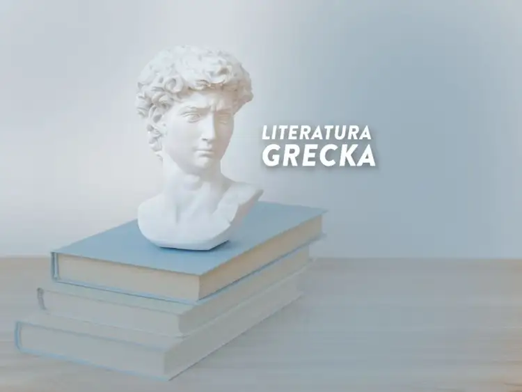 Biały biust na stosie książek, symbolizujący, jak literatura antyczna przedstawia tragizm ludzkiego losu. Napis "LITERATURA GRECKA".