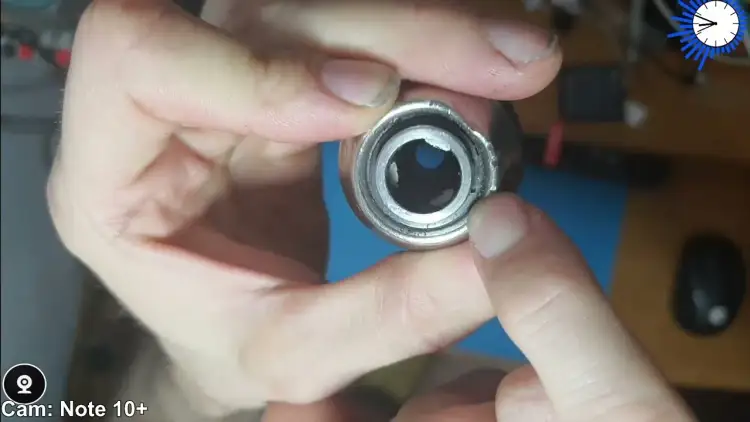 Jak rozebrać uchwyt SDS Makita? Instrukcja krok po kroku