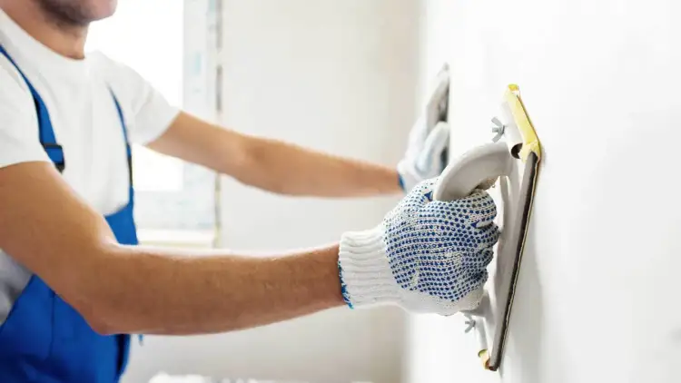 Ile kosztuje zrobienie gładzi? Sprawdź ceny i uniknij niepotrzebnych wydatków