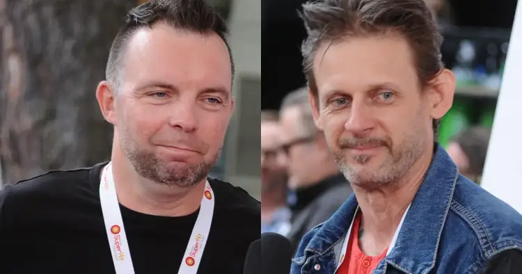 Dwóch mężczyzn, czy kabaret Ani Mru Mru to bracia? Jeden w czarnej koszulce, drugi w dżinsowej kurtce.