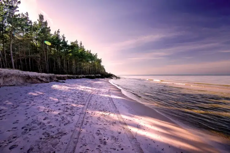 Nad Bałtyk z Bydgoszczy: Najszybsze trasy i miejsca na weekend