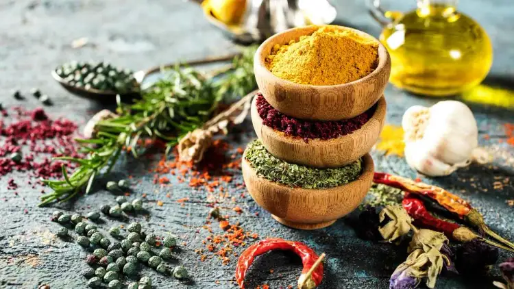 Prawidłowe przechowywanie przypraw: 8 zasad zachowania świeżości na lata