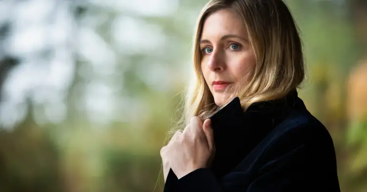 Eleanor Catton, Wszystko, co lśni: Tajemnice nagrodzonej powieści