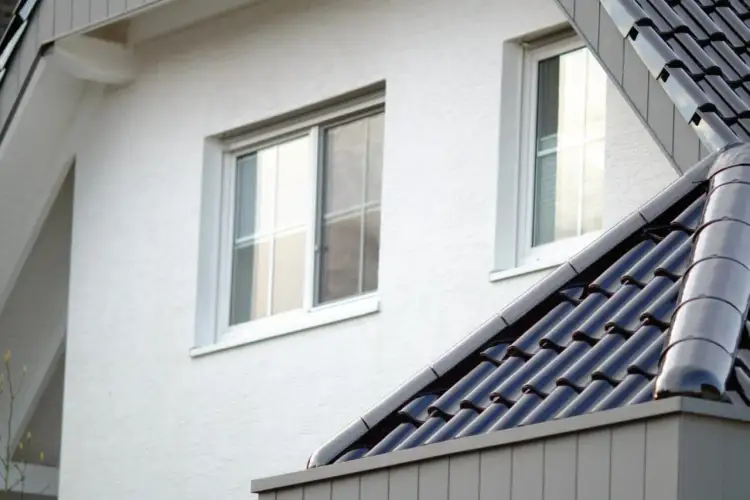 Czy gruntować elewację przed zimą? Kluczowe kroki i porady