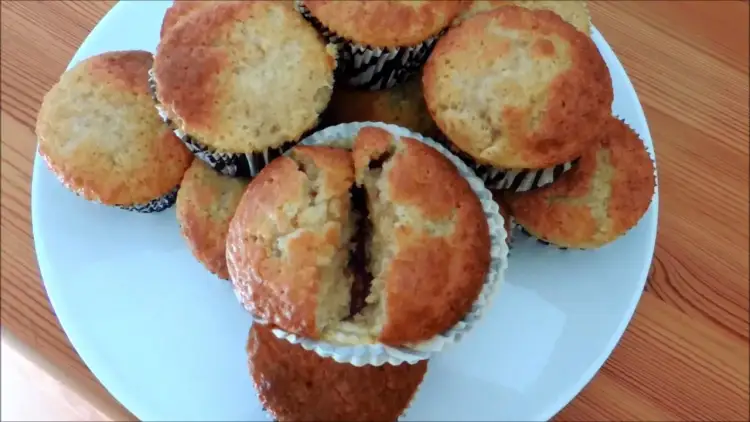 Jak nadziewać muffinki po upieczeniu, aby uniknąć problemów z formą