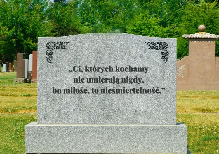 Cytaty na pomnik: Znajdź godne słowa pożegnania