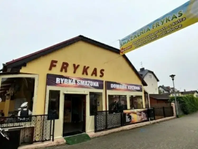 Gdzie zjeść w Chłopach? Najlepsze miejsca na świeżą rybę i owoce morza