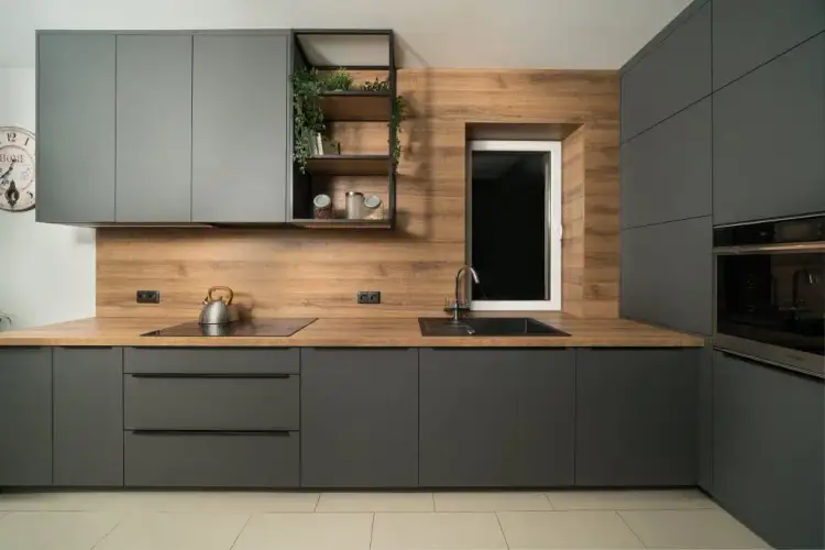 Co położyć na ścianę w kuchni? Odkryj najlepsze materiały i trendy