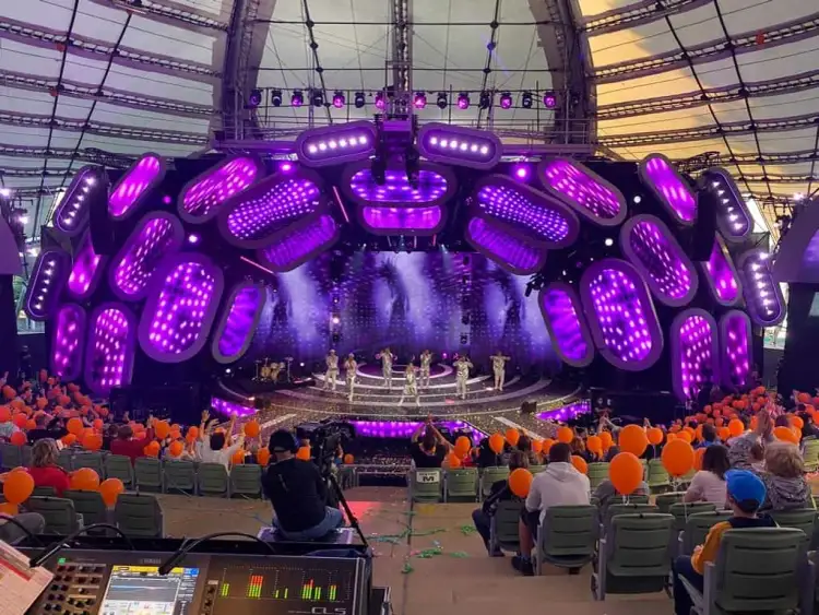 Ile trwa koncert Tymka? Poznaj średni czas i czynniki wpływające