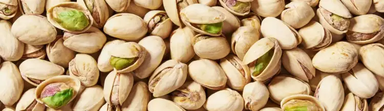Ile kalorii mają pistacje? Sprawdź, dlaczego warto je jeść