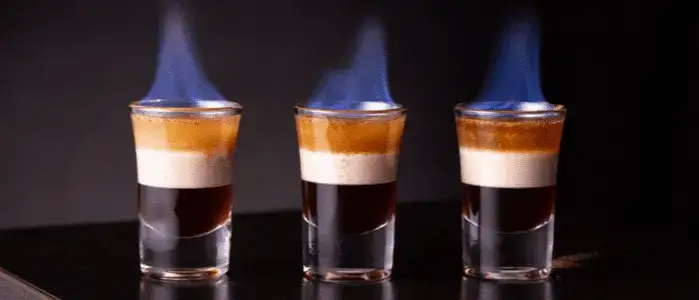 B-52 drink: jak przygotować perfekcyjny shot warstwowy?