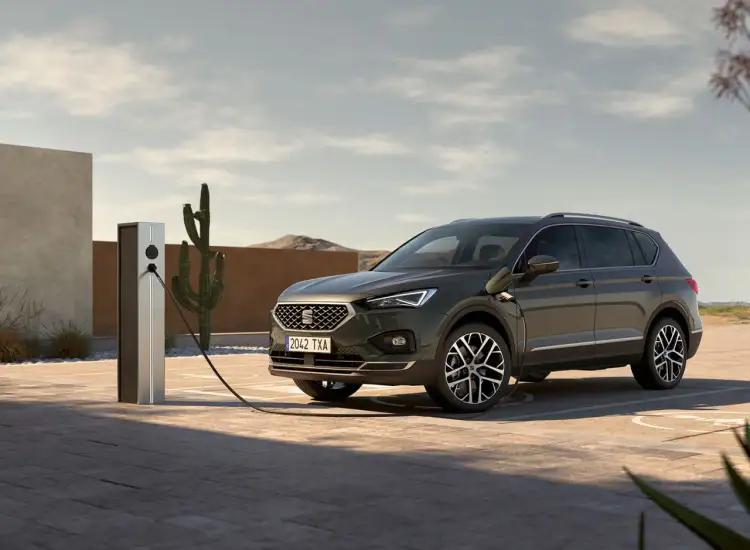 SEAT Tarraco już w salonach: dostępność, ceny i wyposażenie