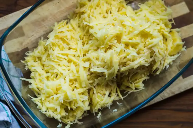 Jakie ziemniaki na placki? Odkryj najlepsze rodzaje dla idealnych placków