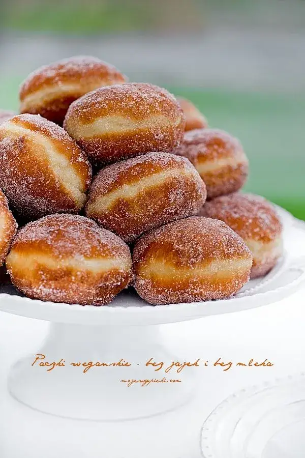 Czy pączki są wegańskie? Odkryj składniki i zdrowe alternatywy
