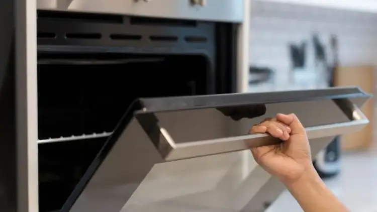 Jak odblokować piekarnik Amica: 5 prostych sposobów na awarię drzwi