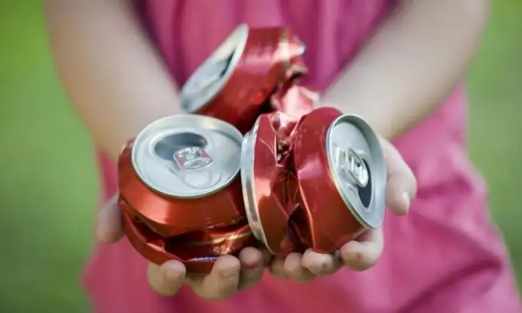 Czy puszki aluminiowe czyszczą komin? Skuteczność i ryzyko tej metody