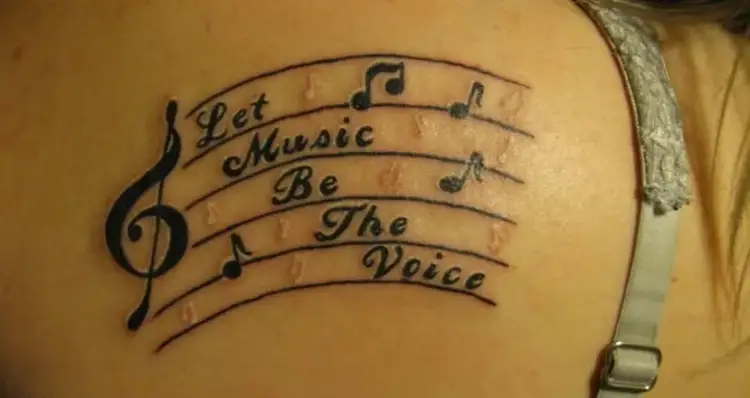 Tatuaż nuty znaczenie - odkryj głębię symboliki muzycznych tatuaży