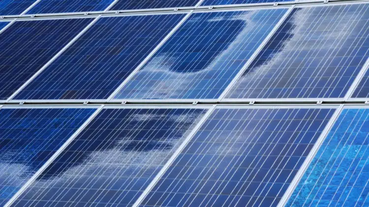 Czy instalacja fotowoltaiczna wymaga pozwolenia na budowę? Sprawdź zasady