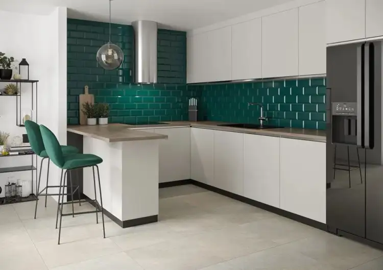 Jakie kafelki do białej kuchni? Odkryj idealne opcje dla wnętrza