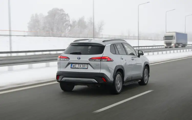 Hybryda Honda czy Toyota - która jest lepszym wyborem dla Ciebie?