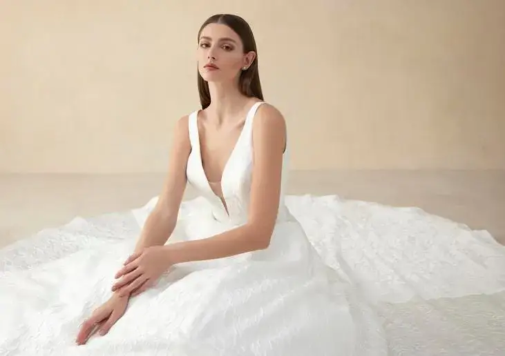 Ile wcześniej kupić suknię ślubną, aby uniknąć stresu i rozczarowań?