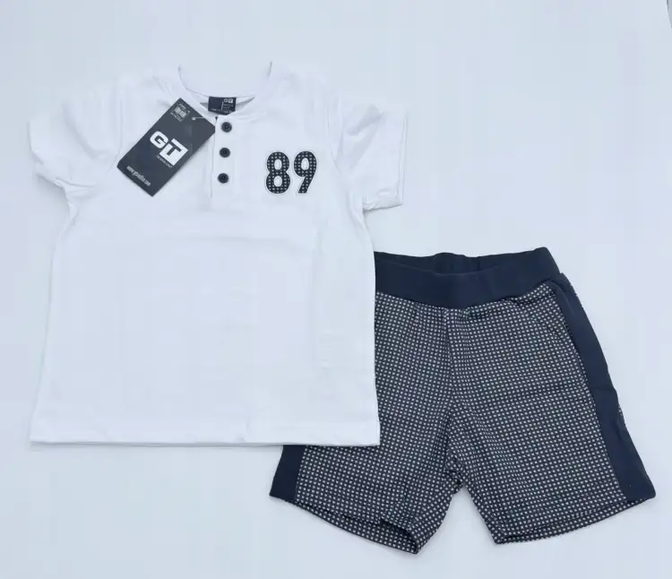 Stylowe i trwałe bluzki GT dla chłopców - idealne na każdą okazję