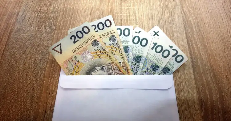 Ile kasy dać na 60 urodziny? Odpowiednie kwoty na prezent