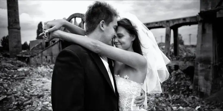 Czy fotograf to dobry zawód? Odkryj zalety i wyzwania tej kariery