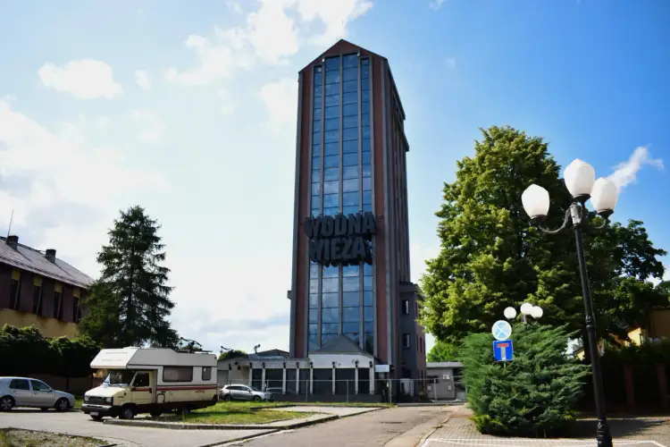 Wieża Wodna Pszczyna: Odkryj perłę Śląska! Historia, widoki, smaki