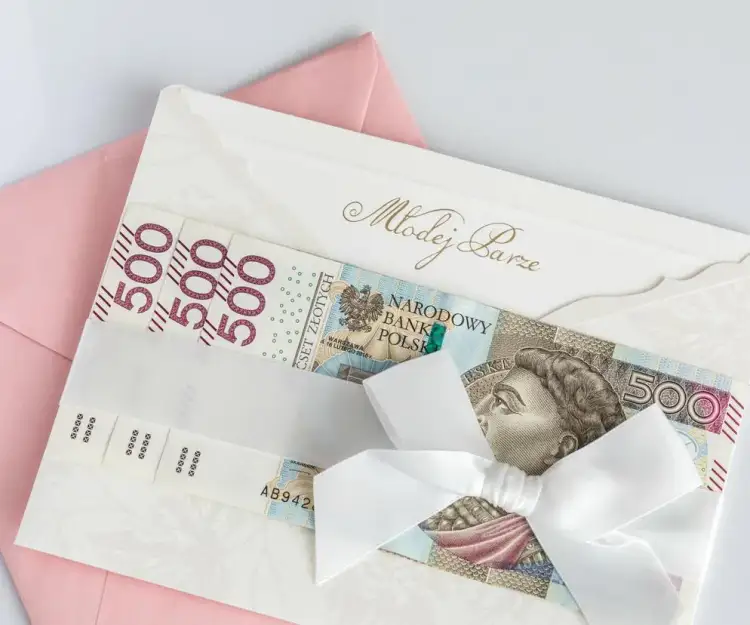 Ile bierze kucharka na wesele? Poznaj ukryte koszty i ceny