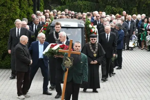 Nekrologi i kalendarz pogrzebów Zielona Góra - terminarz pogrzebów w Zielonej Górze