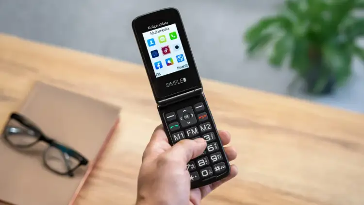 Idealny telefon dla seniora? Komfort i bezpieczeństwo w zasięgu ręki