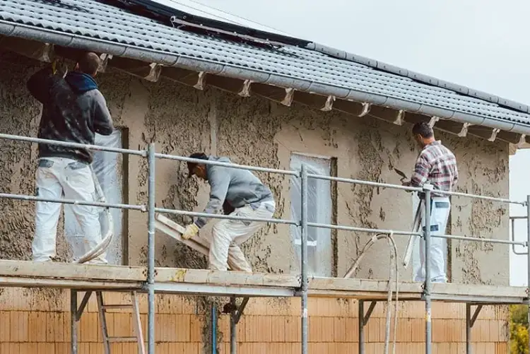 Ile tynku na m2 elewacji? Sprawdź, by uniknąć kosztownych błędów