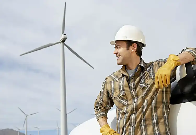 Serwis elektrowni wiatrowych – jak uniknąć kosztownych awarii?