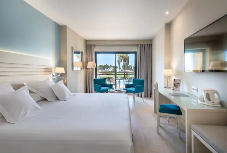 Barceló Costa Ballena: ¿Tu oasis de golf, spa y playa en Cádiz?