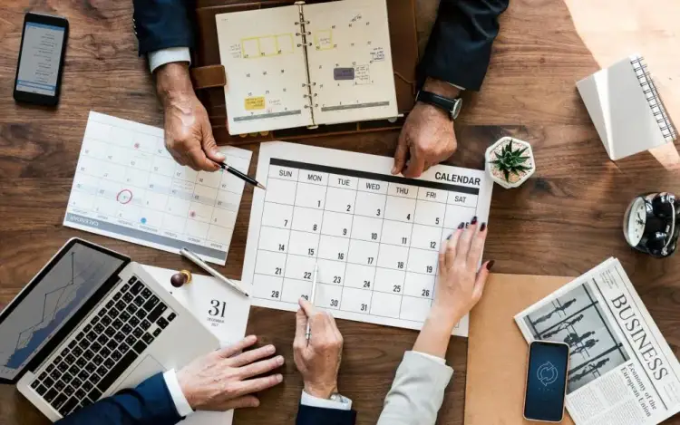 Co się liczy w stażu pracy? Poznaj ważne informacje i wyjątki