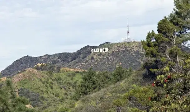 Gdzie jest napis Hollywood? Odkryj najlepsze miejsca na widok