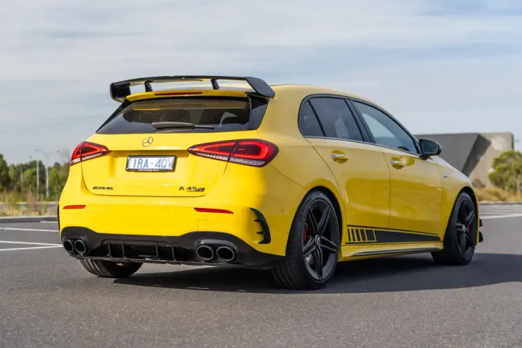 Mercedes-AMG A 45 S: wszystko, co musisz wiedzieć przed zakupem
