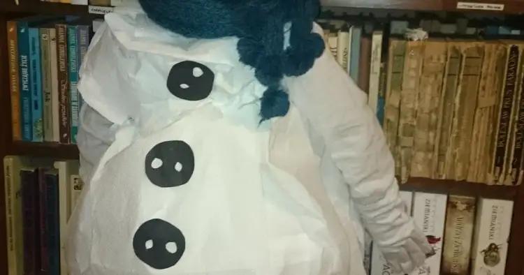 Jak łatwo stworzyć strój bałwanka DIY dla swojego dziecka