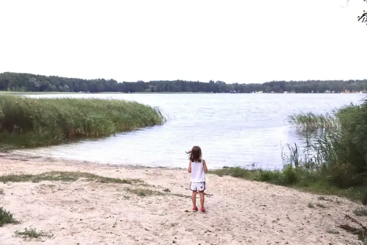 Niezapomniane atrakcje jeziora Zagłębocze, które musisz poznać