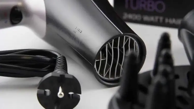 Jak rozebrać suszarkę do włosów Remington i uniknąć uszkodzeń