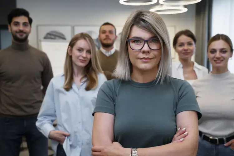 Specjalista ds. kadr i płac - Ile zarabia i jak zwiększyć pensję?