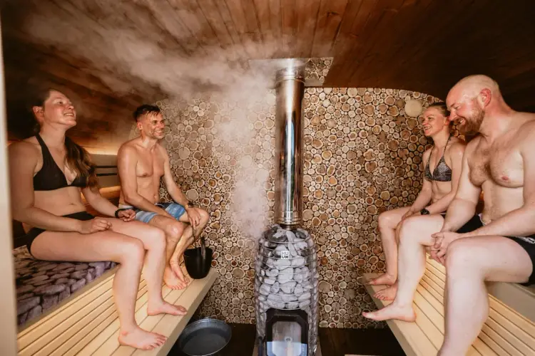 Sauna beztekstylna - Jak się zachować i czuć komfortowo?