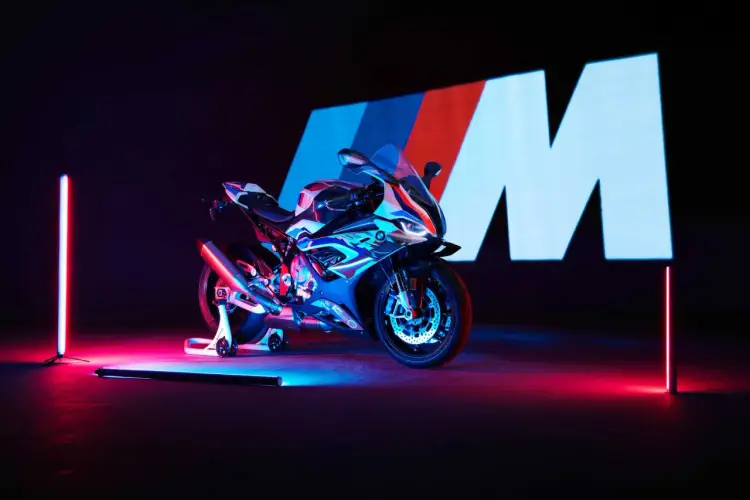 BMW M 1000 R - czy to motocykl dla Ciebie? Analiza i opinie