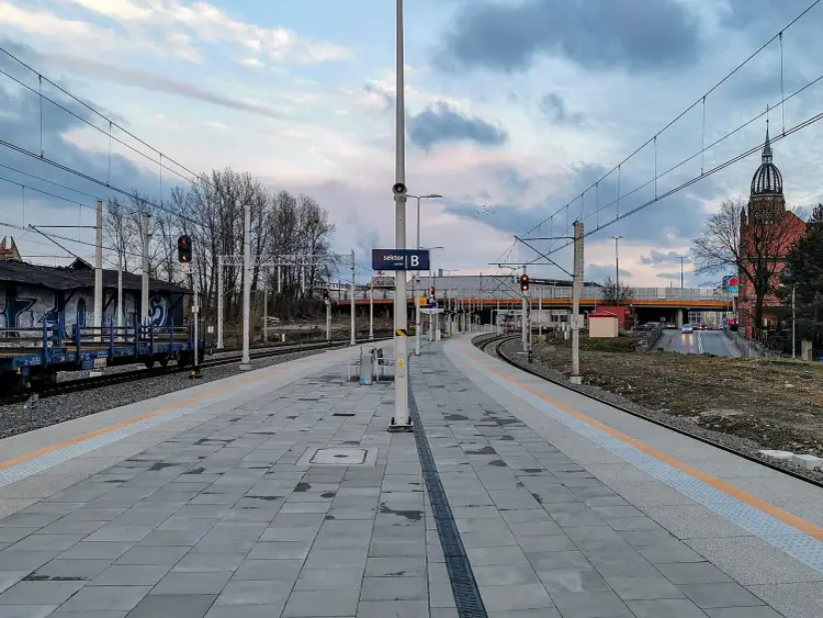 Chorzów Miasto PKP - rozkład jazdy, odjazdy i porady