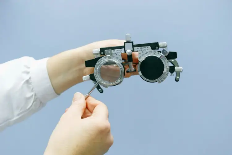 Co to jest optometrysta - różnice, rola i kiedy go odwiedzić