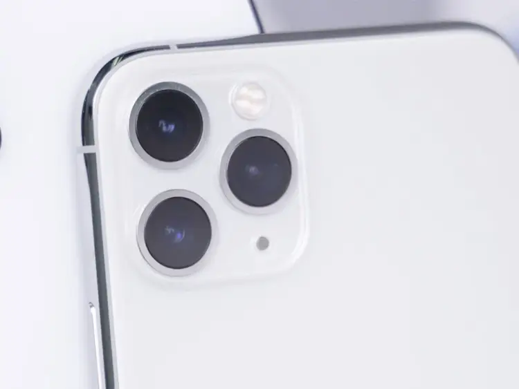 Jak wyczyścić telefon bezpiecznie? Poradnik krok po kroku